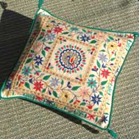 

   08874 Peacock cushion cover   
   

