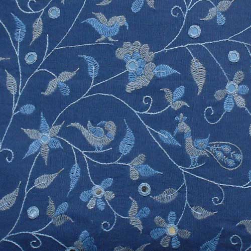 

   08716 / 08746 / 08756
   Blue vine bolster &  
   cushion covers (detail)   
 
